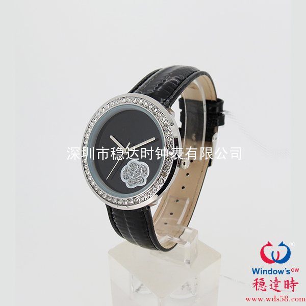 清秀可愛花朵面時(shí)尚手表