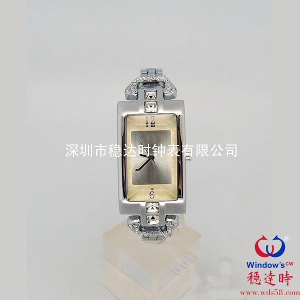 穩(wěn)達(dá)時(shí)高檔流行女士手表批發(fā)