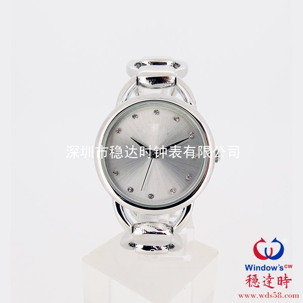 穩(wěn)達時流行韓式女士禮品手表批發(fā)