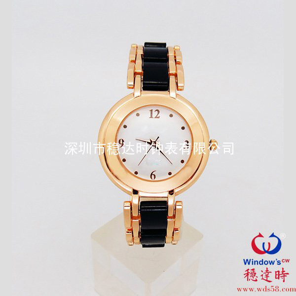 穩(wěn)達(dá)時(shí)時(shí)尚女士手表定制