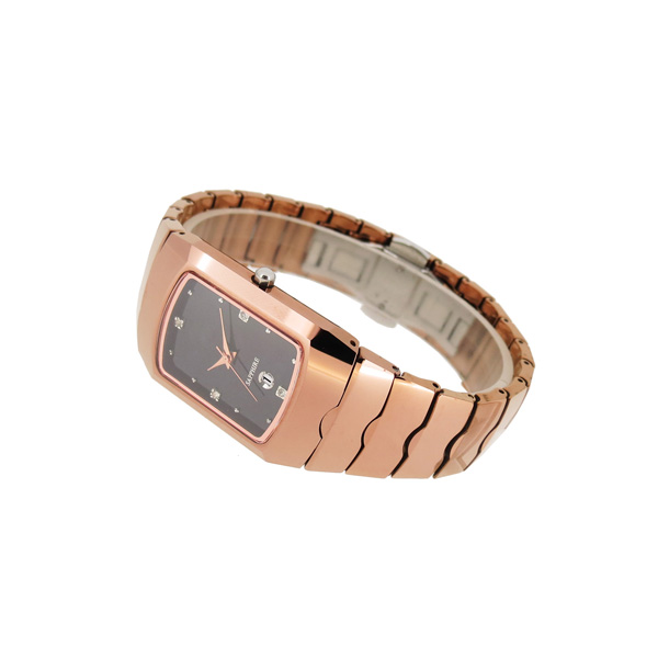 穩(wěn)達(dá)時玫瑰金特色鎢鋼手表定做工廠