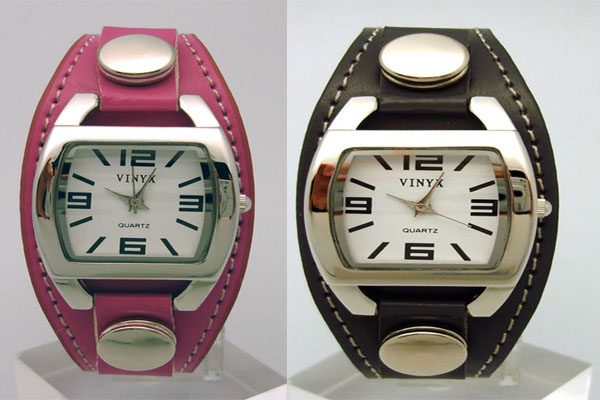 穩(wěn)達(dá)時(shí)時(shí)尚皮帶禮品手表定制廠家