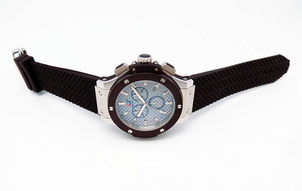 多功能不銹鋼手表批發(fā)廠家直銷多功能三度防水【穩(wěn)達(dá)時(shí)鐘表】