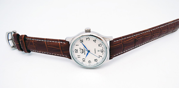 手表定制廠家供應(yīng)經(jīng)典男裝不銹鋼商務(wù)手表定制【穩(wěn)達(dá)時(shí)鐘表】