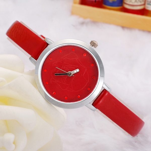 深圳手表批發(fā)廠家供應(yīng)優(yōu)雅女士石英手表批發(fā)【穩(wěn)達(dá)時(shí)鐘表】