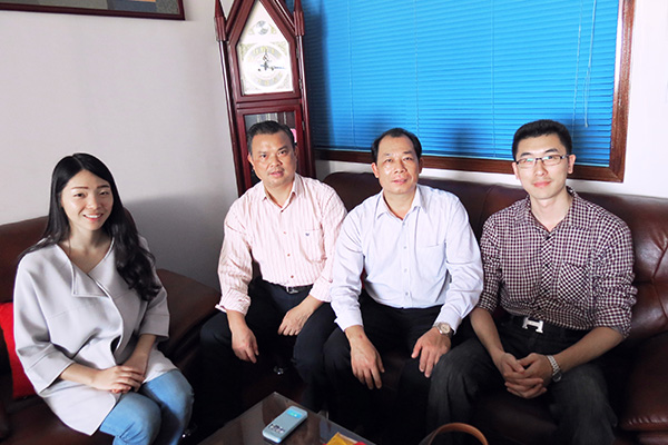 國(guó)內(nèi)客戶來訪深圳手表廠家