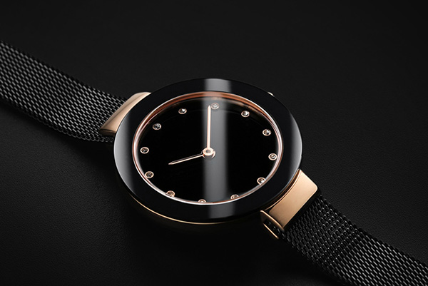 簡約就不代表這腕表不霸氣！