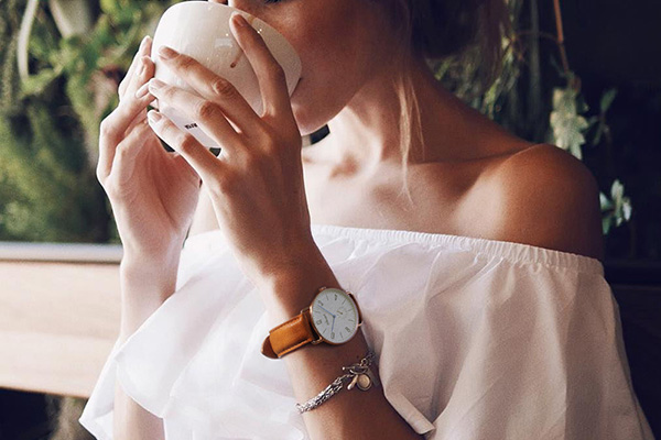 暢銷款式，融于生活&mdash;穩(wěn)達時手表工廠