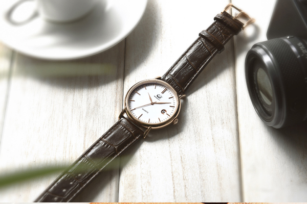 穩(wěn)達(dá)時(shí)手表廠(chǎng)可量身定制手表