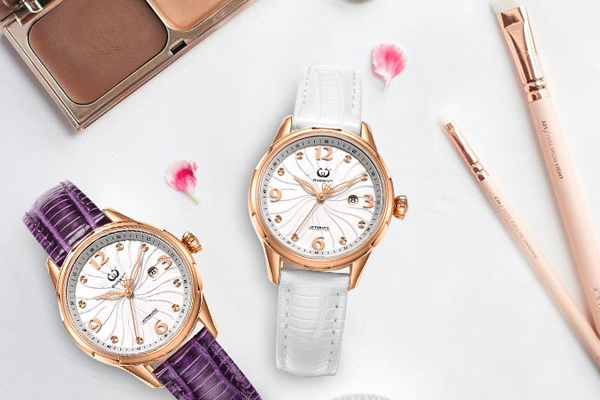 穩(wěn)達(dá)時精美禮品手表定制代加工廠家供應(yīng)