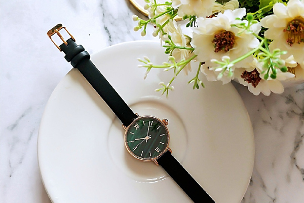 ins風(fēng)簡約腕表 可供批發(fā)采購